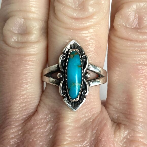 VTG Bell Trading Sterling Silver 925 Southwest Style Oval Turquoise Ring Sz 7.5 - Picture 1 of 16
